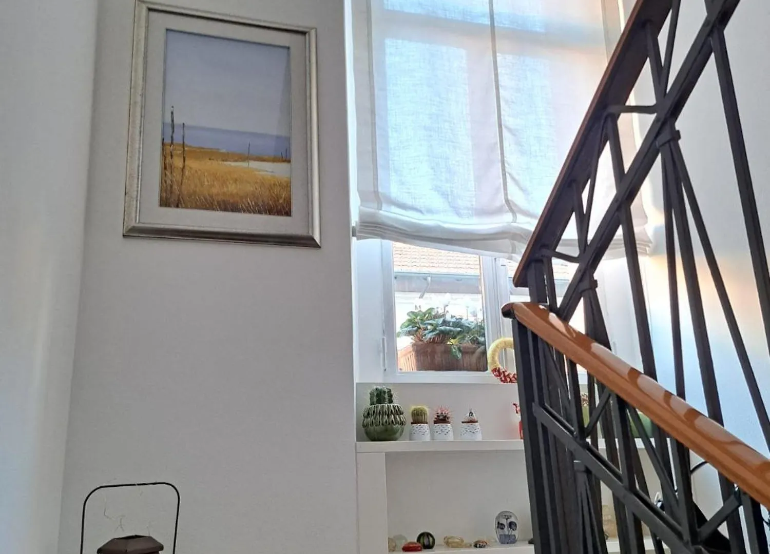 Casa Mari - Free Secure Parking, Breakfast, Private Bathroom, Wifi, Garden, Aircon, 3 Min Walk To Metro And Train Station Milan