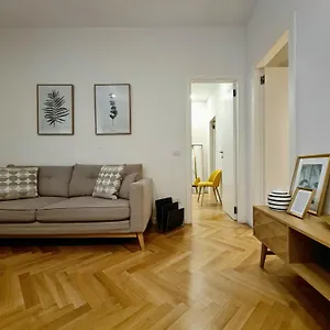 Serendipity - Duomo 2*, Milano Italia