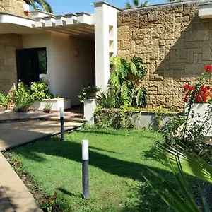 Il Giardino Dei Lauri , San Leone Italia